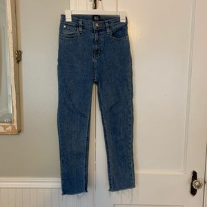 BDG JEANS Girlfriend Highrise